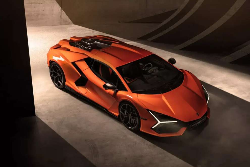 Revuelto, l’elettrificazione secondo Lamborghini