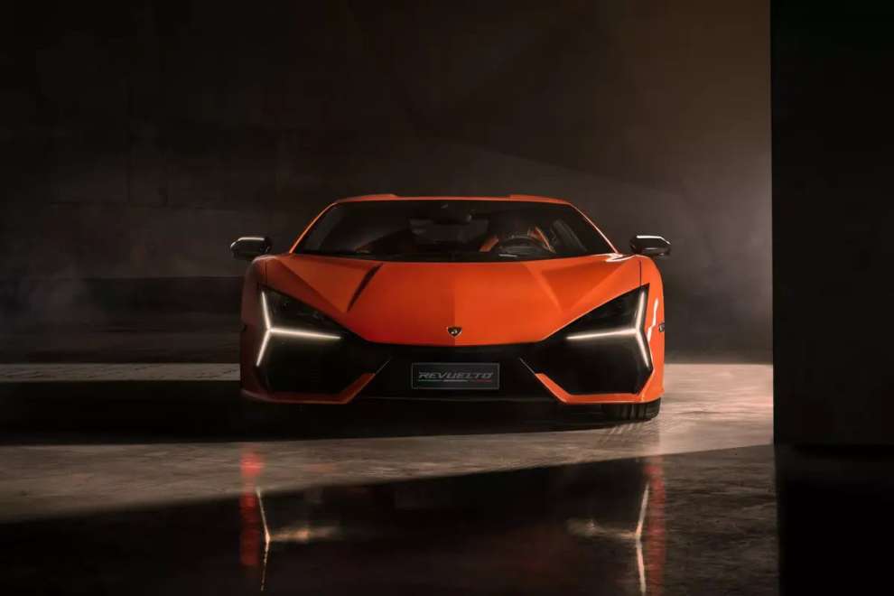 Lamborghini Revuelto, the technical sheet: 1000 horsepower and four engines