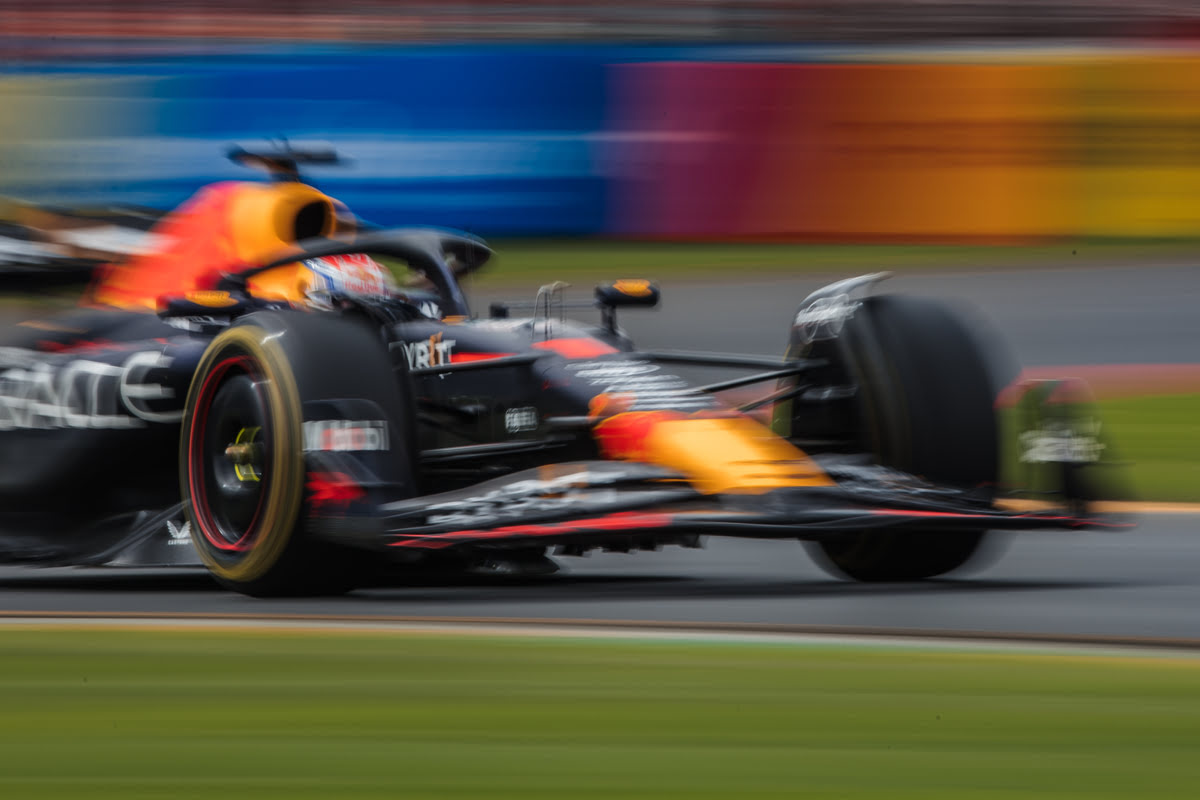 Verstappen conquista la pole position a Melbourne