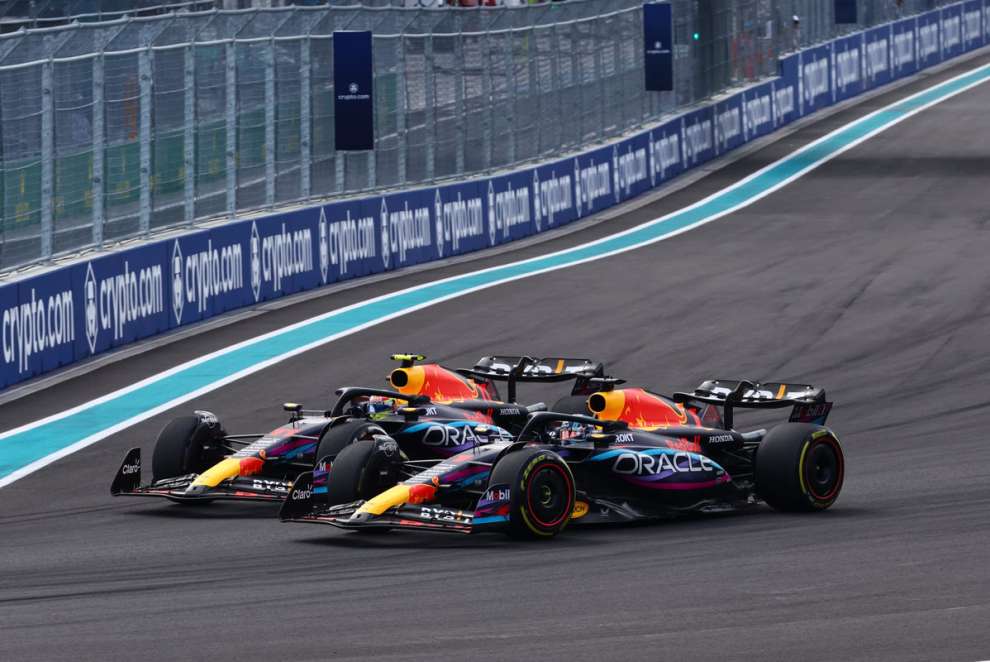 Doppiette Red Bull, Horner: “Dove sono Ferrari e Mercedes?”