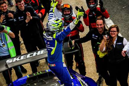 Primo podio per Rossi a Brands Hatch nel GTWC