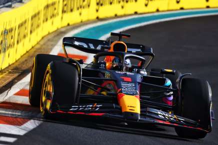 Verstappen leader a Miami nelle PL2