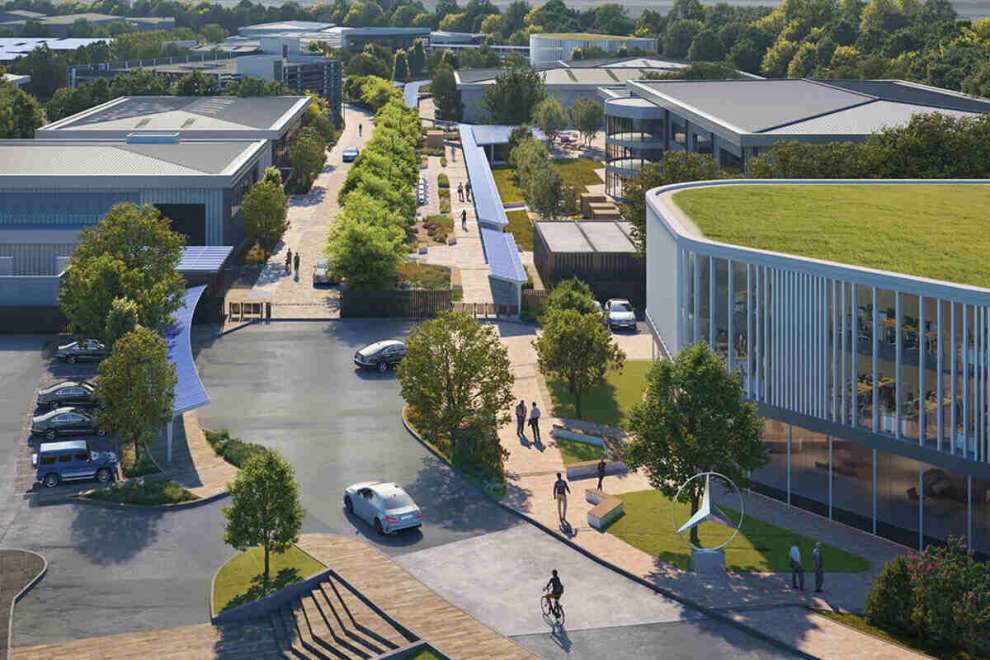 Mercedes presenta il nuovo campus di Brackley
