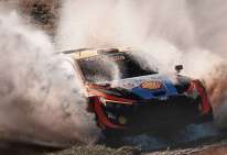 WRC / Rally Sardegna, SS15: Neuville nuovo leader, Ogier out