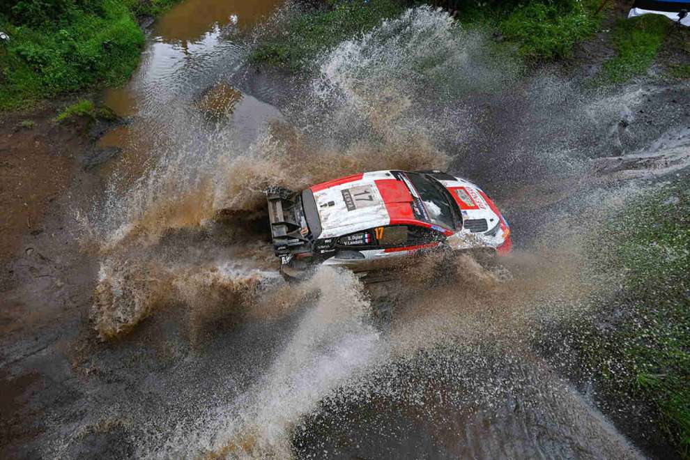 WRC / Safari Rally, SS13: Ogier si candida alla vittoria