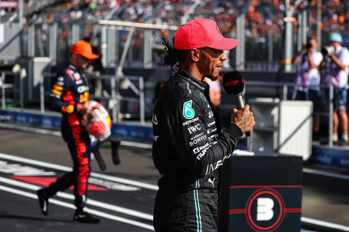 Hamilton con Verstappen