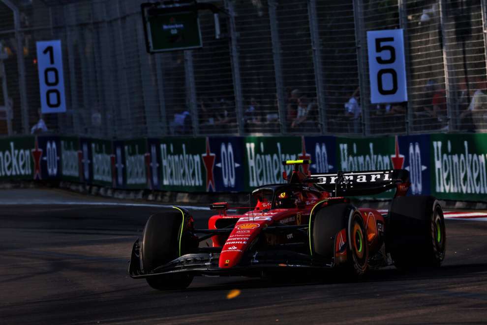 F1 / GP Singapore 2023 – Classifica PL1: doppietta Ferrari davanti a Verstappen