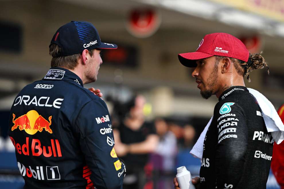 Red Bull insiste: il papà di Hamilton cercò contatti