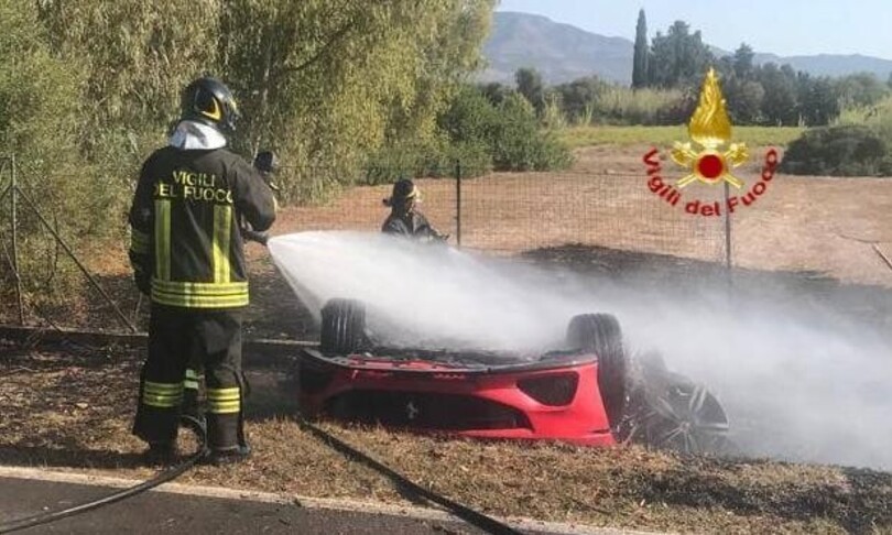 Incidente Ferrari Sardegna, indagato il conducente della Lamborghini