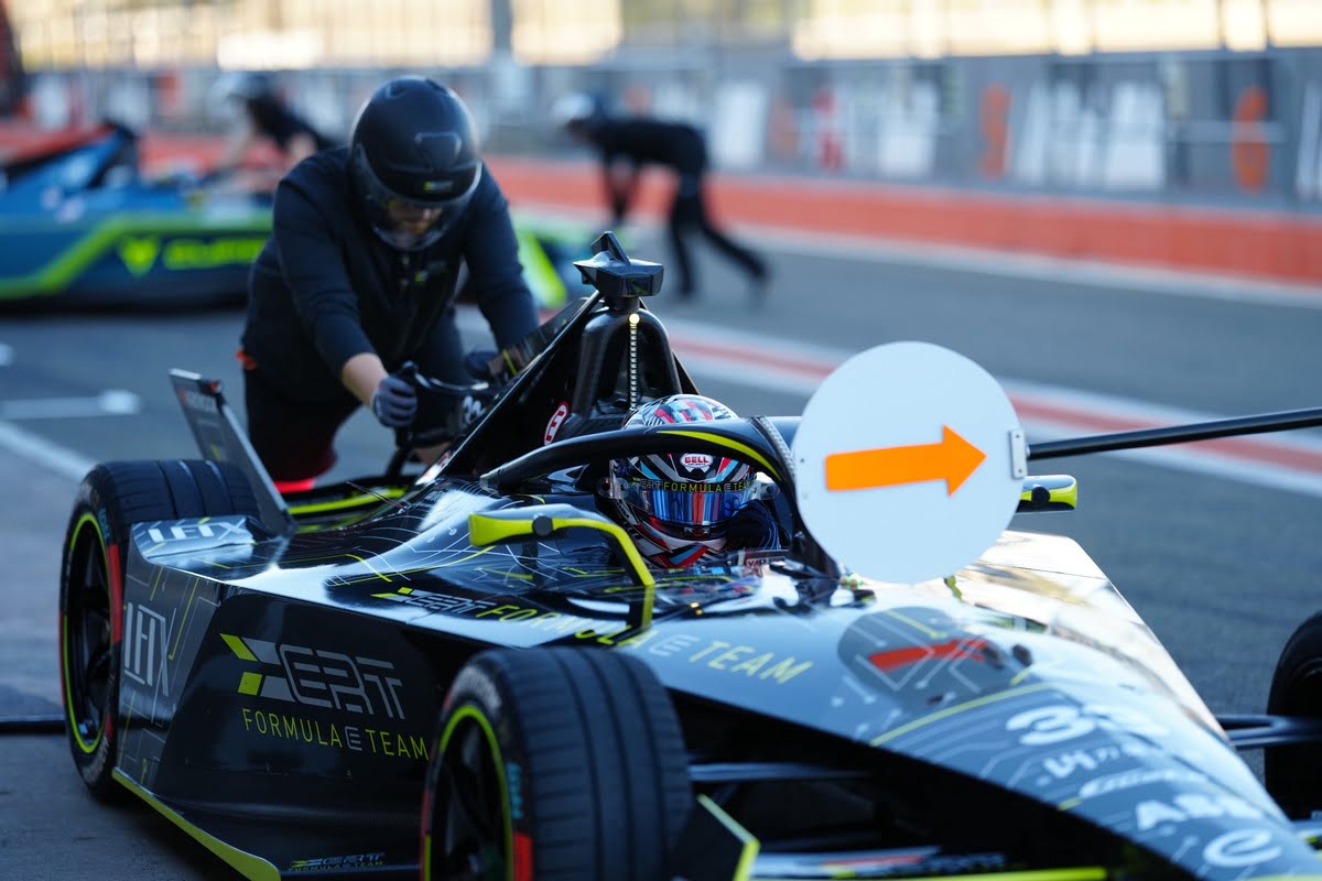 Formula E pit stop