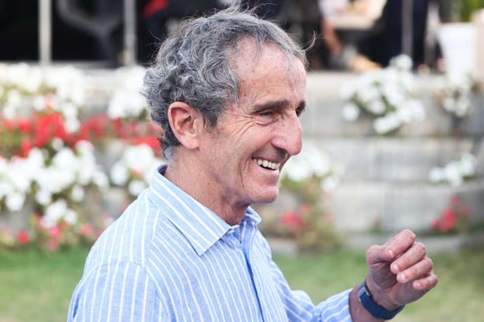 Hamilton-Ferrari, i dubbi di Prost: “Metodo di lavoro diverso. E i media metteranno pressione”