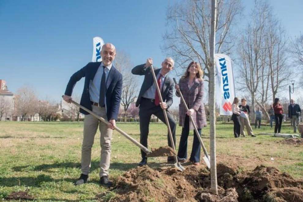 Suzuki celebra la Giornata Nazionale degli Alberi