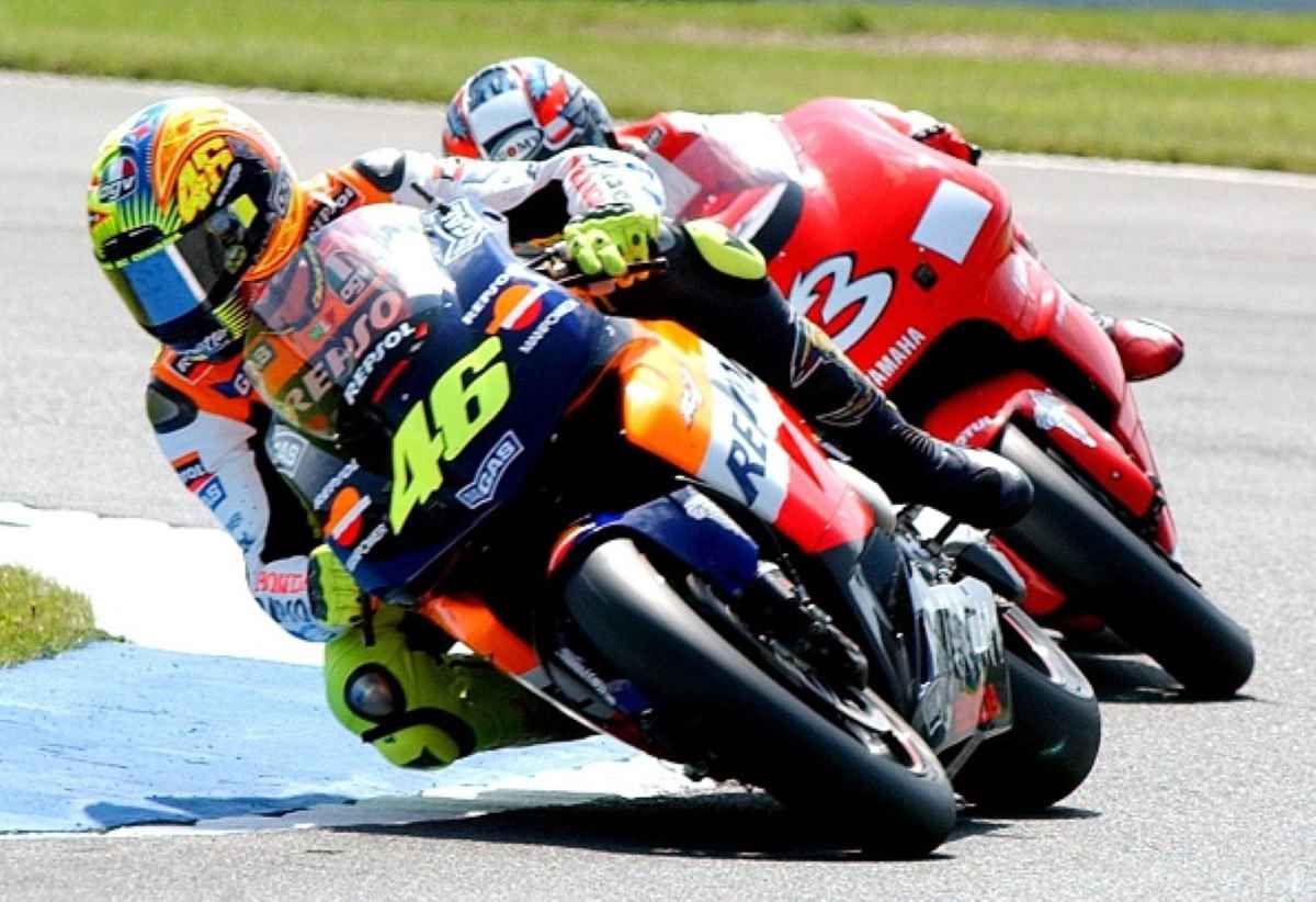 Una frase, una storia &#8211; Rossi: &#8220;Biaggi? Evidentemente gli tira il cu*o arrivare dietro&#8221;