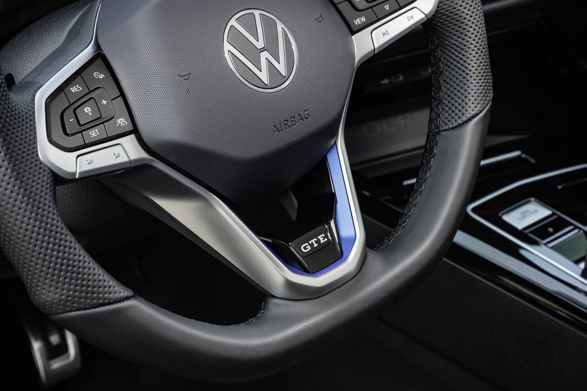 Volante del restyling di Volkswagen Golf