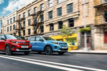 La nuova Citroen e-C3 su strada