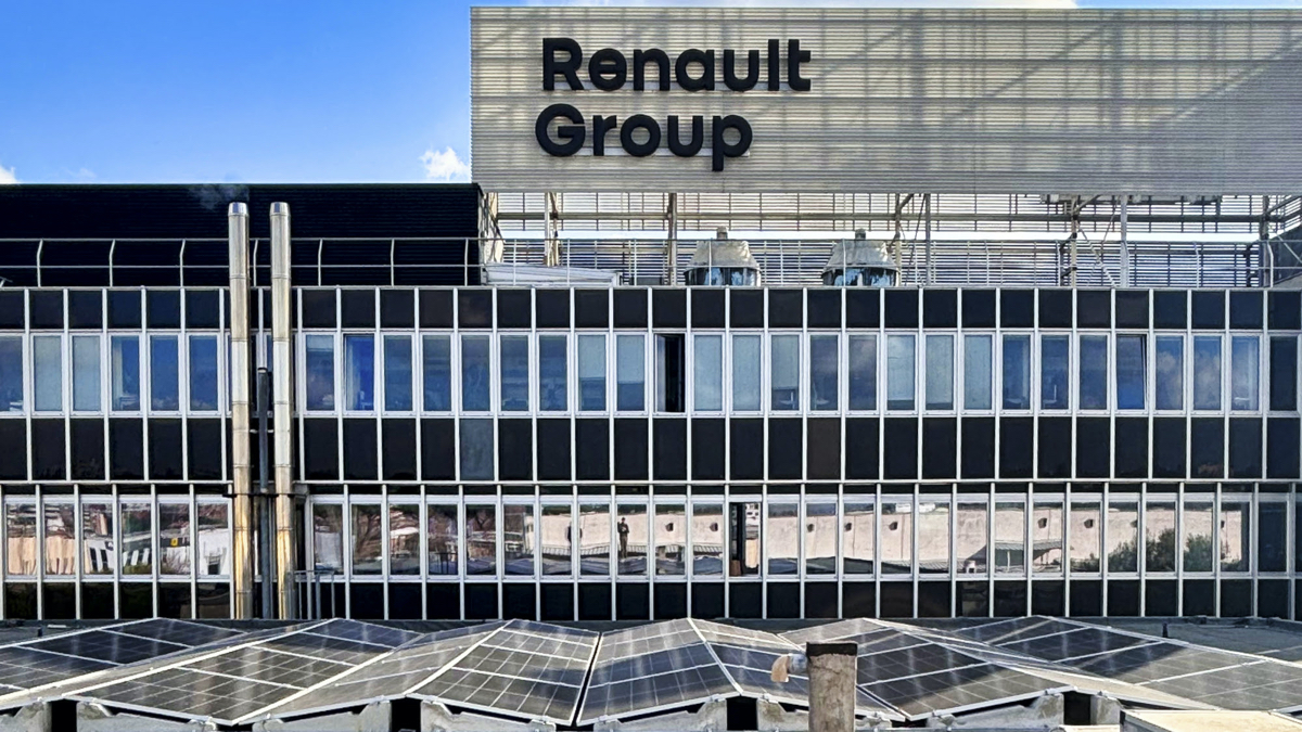 Renault E-Tech, la gamma ibrida nasce dai Lego - Mondo Auto - AutoMoto