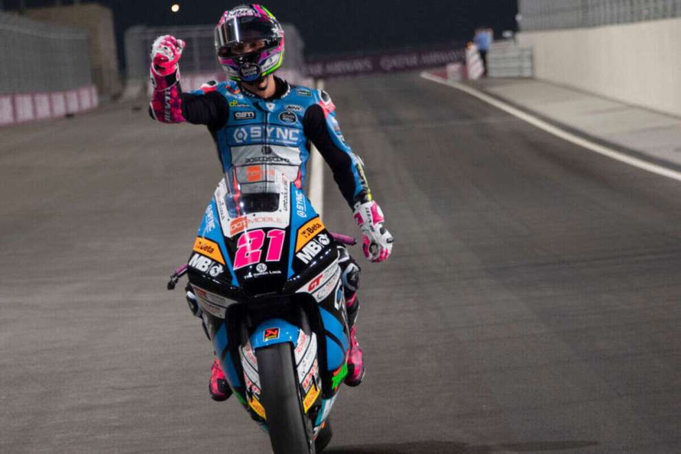 Moto2 / Qatar, Gara: Lopez vince una gara pazza