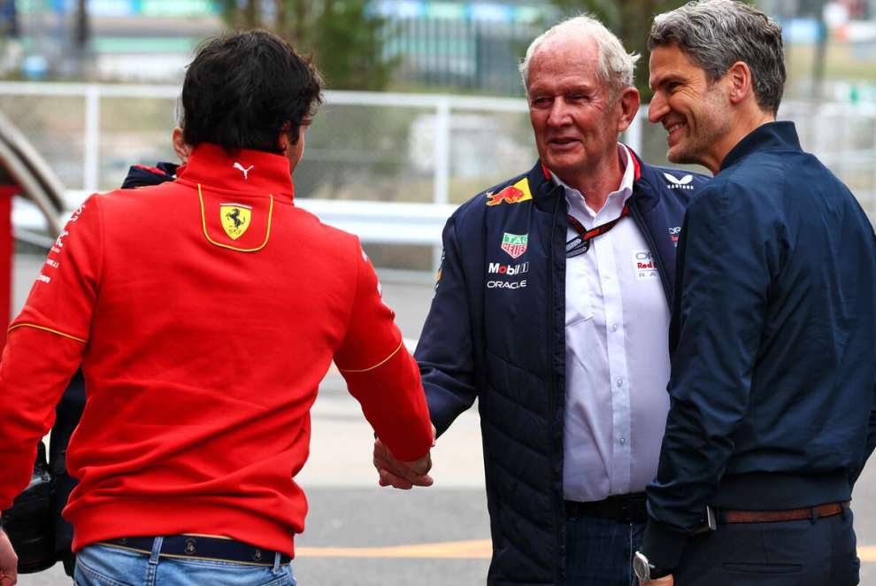 Marko: “Sainz in questo momento è superiore a Leclerc”