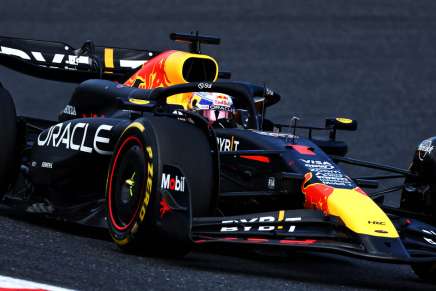 Verstappen (Red Bull) vince il GP del Giappone