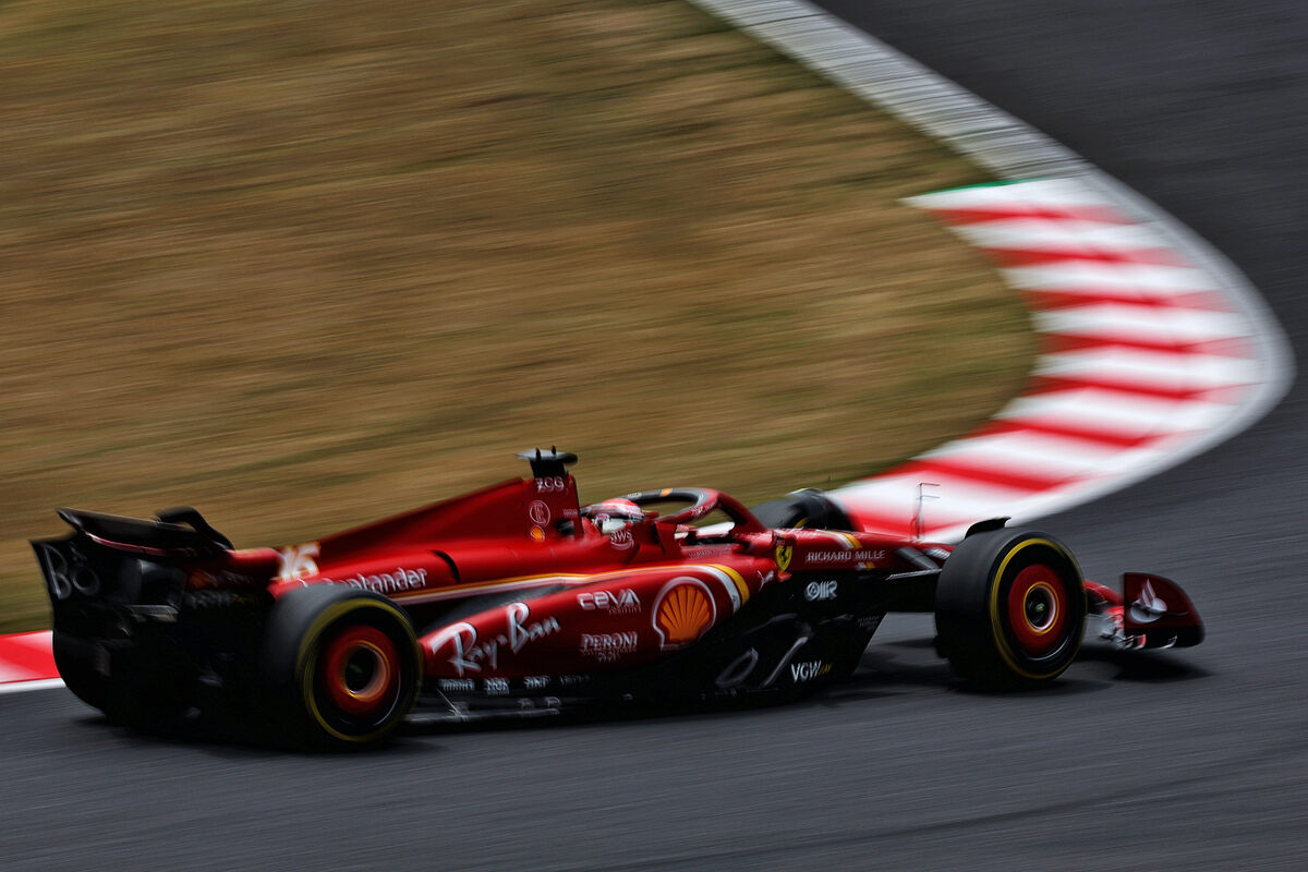 Charles Leclerc nelle qualifiche del GP del Giappone a bordo della Ferrari SF-24