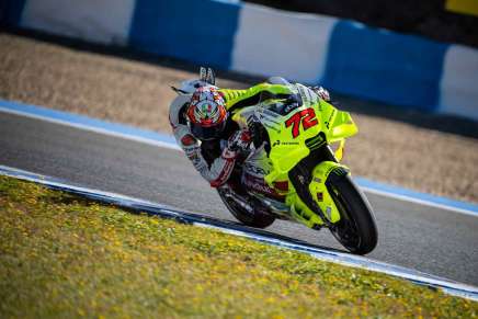 Marco Bezzecchi nelle prove di Jerez