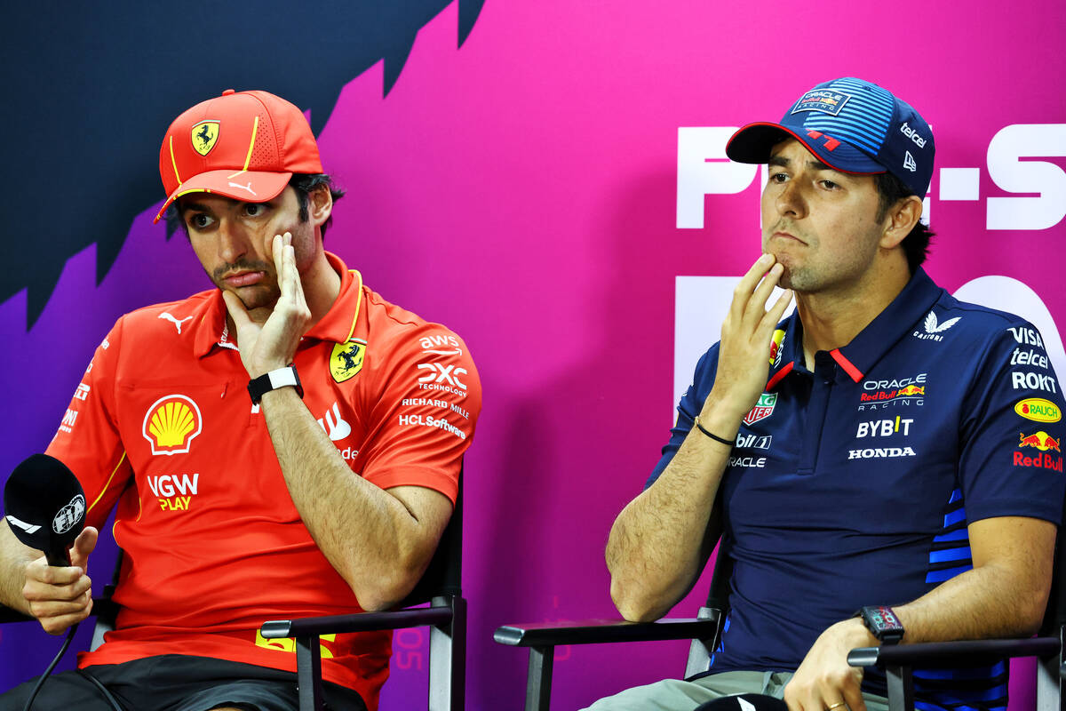 Perez e Sainz durante la conferenza stampa del GP del Bahrain