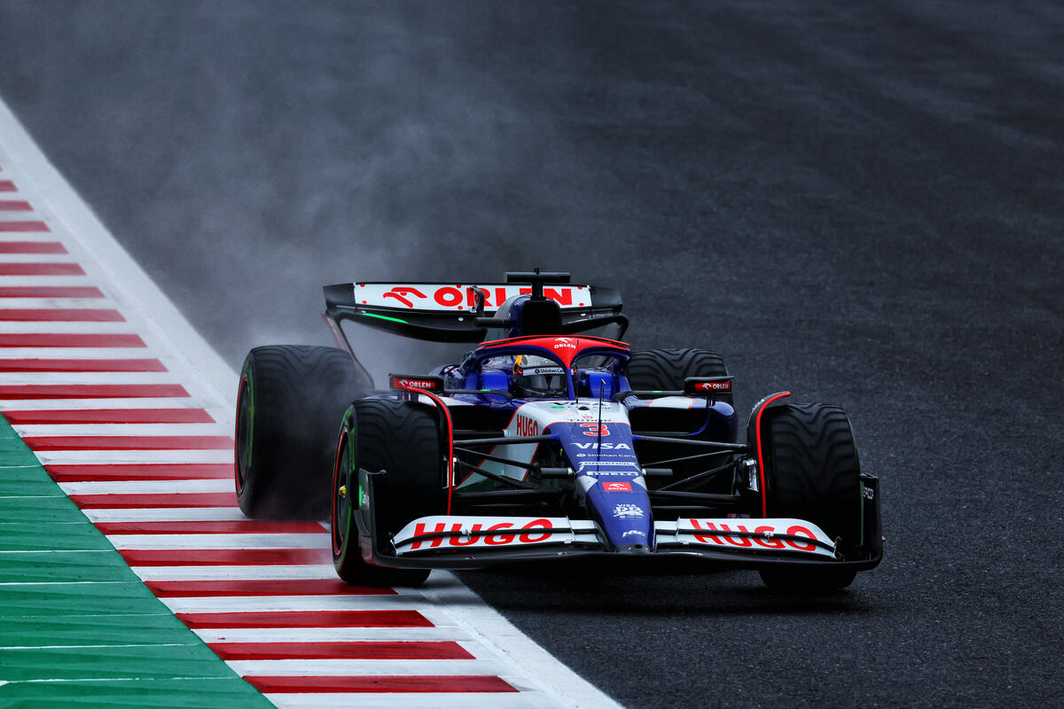 Ricciardo con le gomme intermedie nelle FP2 di Suzuka 2024