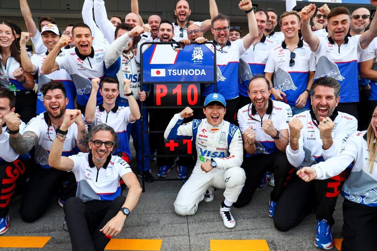 Tsunoda festeggia con la RB il 10° posto di Suzuka