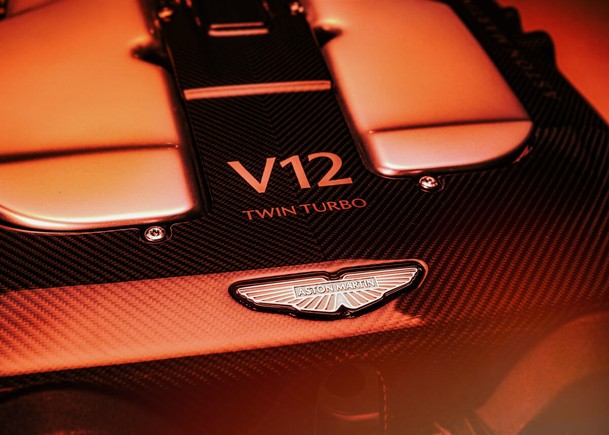 Aston Martin, l&#8217;inizio di una nuova era V12