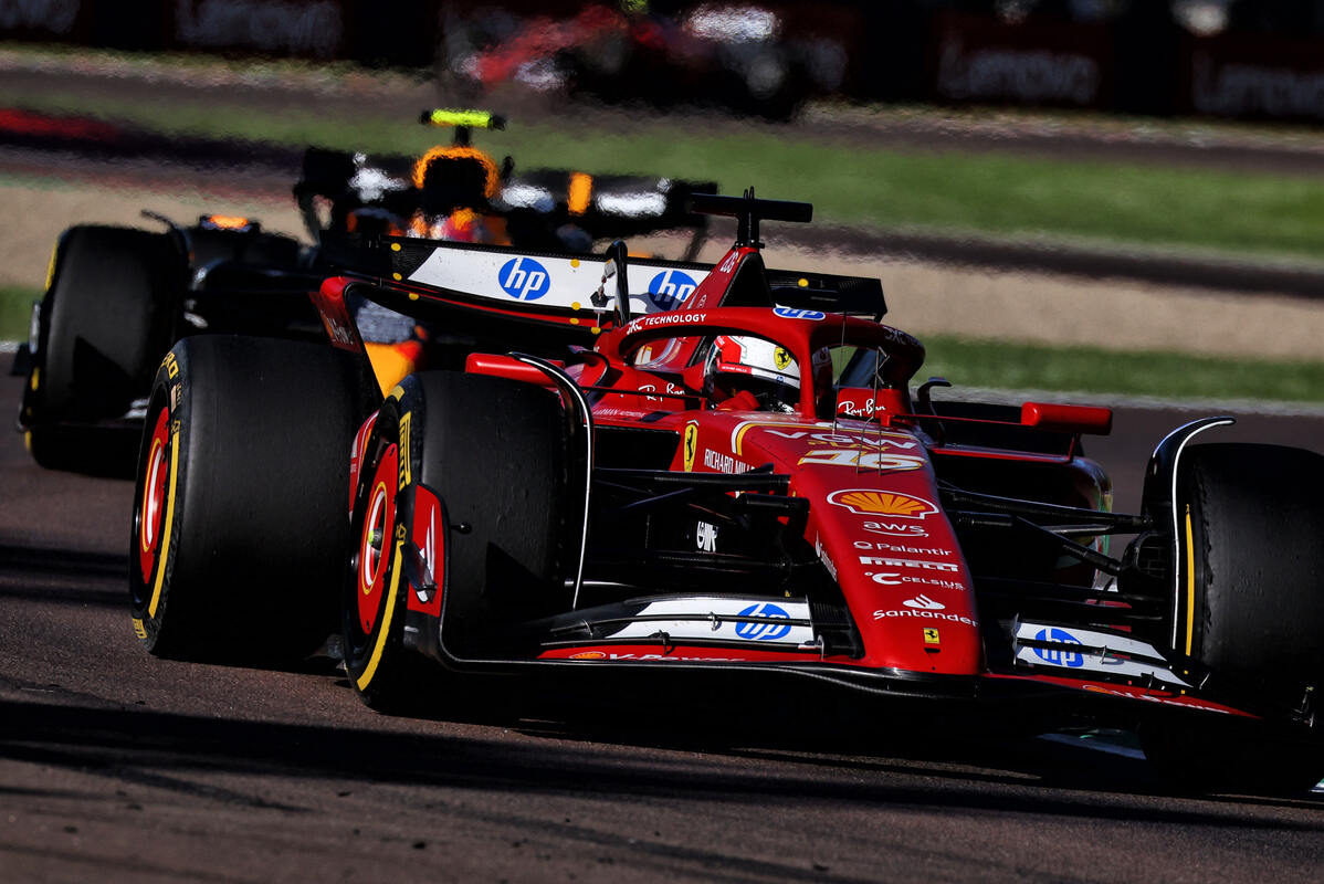 Leclerc precede Perez a Imola