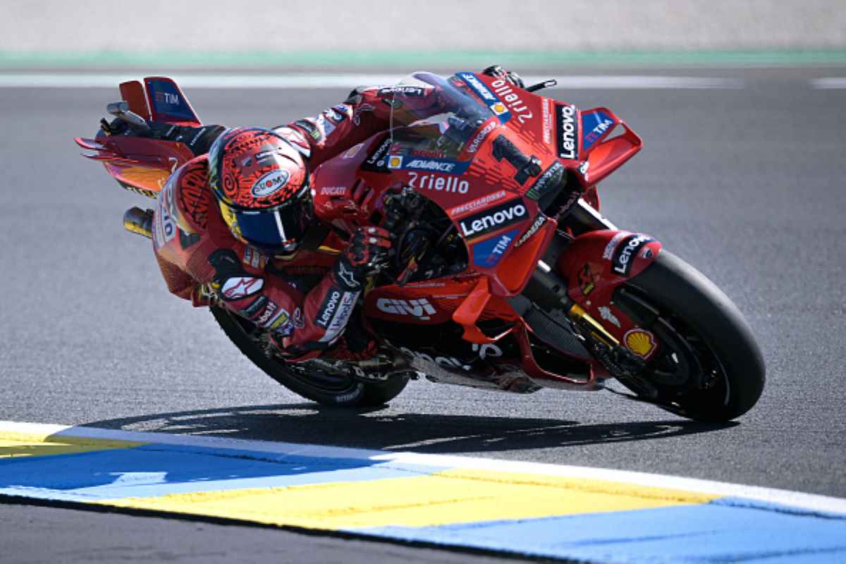 Francesco Bagnaia durante le FP1 di Le Mans