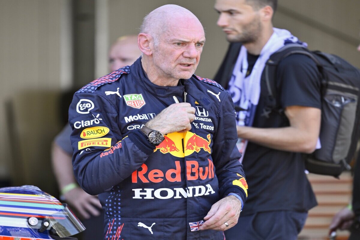 Newey con la tuta da pilota al GP storico di Monaco