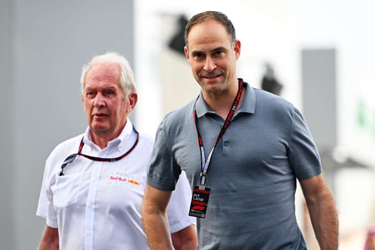 Helmut Marko e Oliver Mintzlaff nel paddock di Gedda per la gara di F1