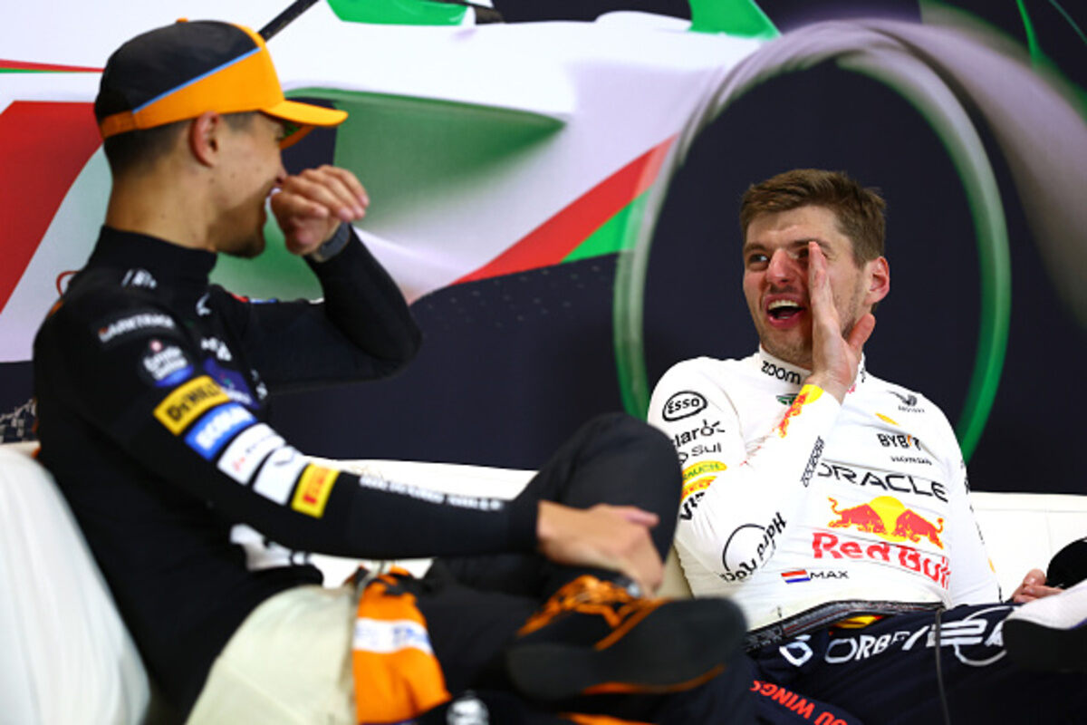 Norris e Verstappen scherzano in conferenza stampa