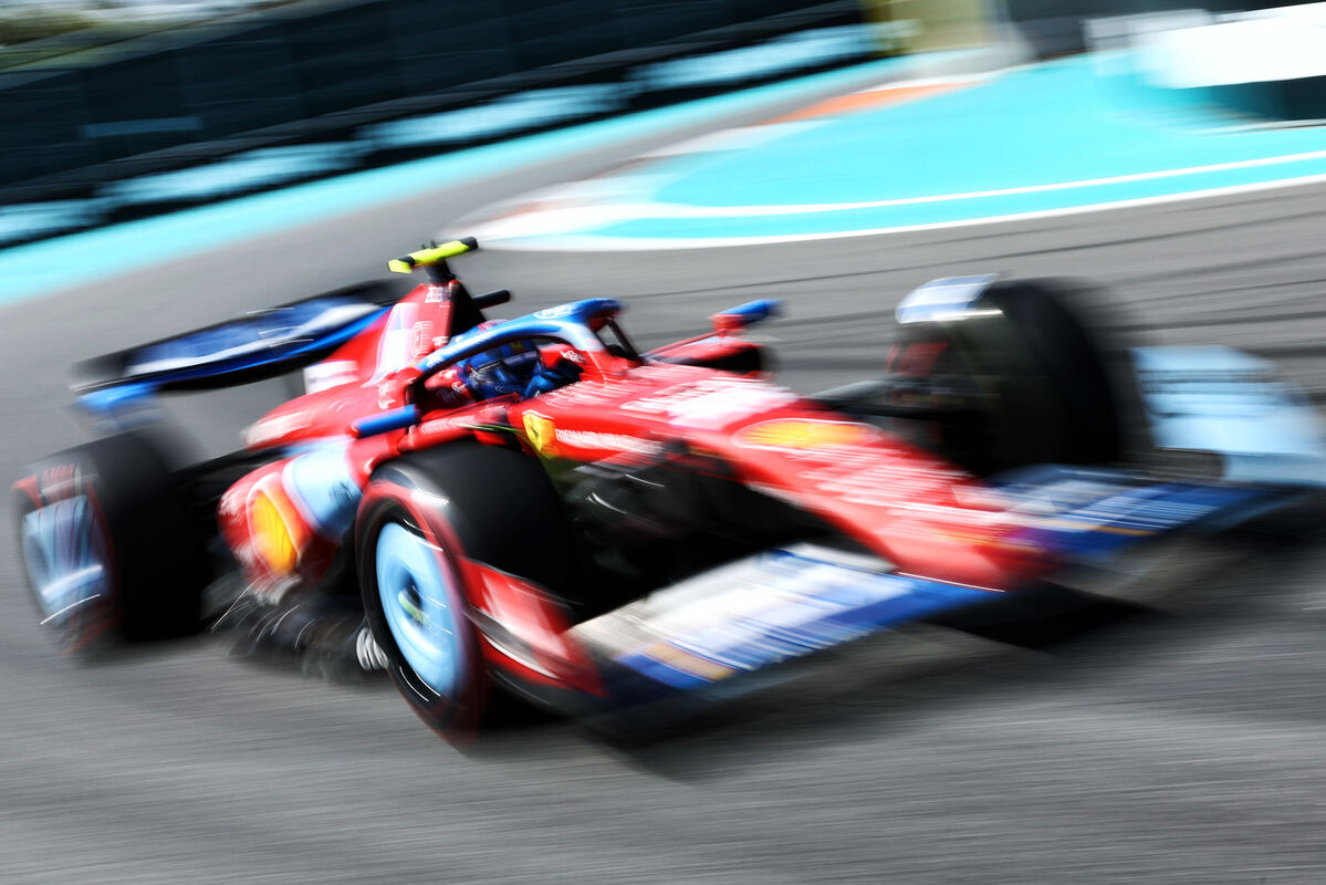 Sainz: “Non ho cambiato assetto dopo la Sprint e non avrò il ‘tappo’ Ricciardo”