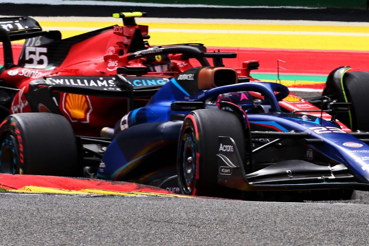 Sainz e Albon in lotta a Spa