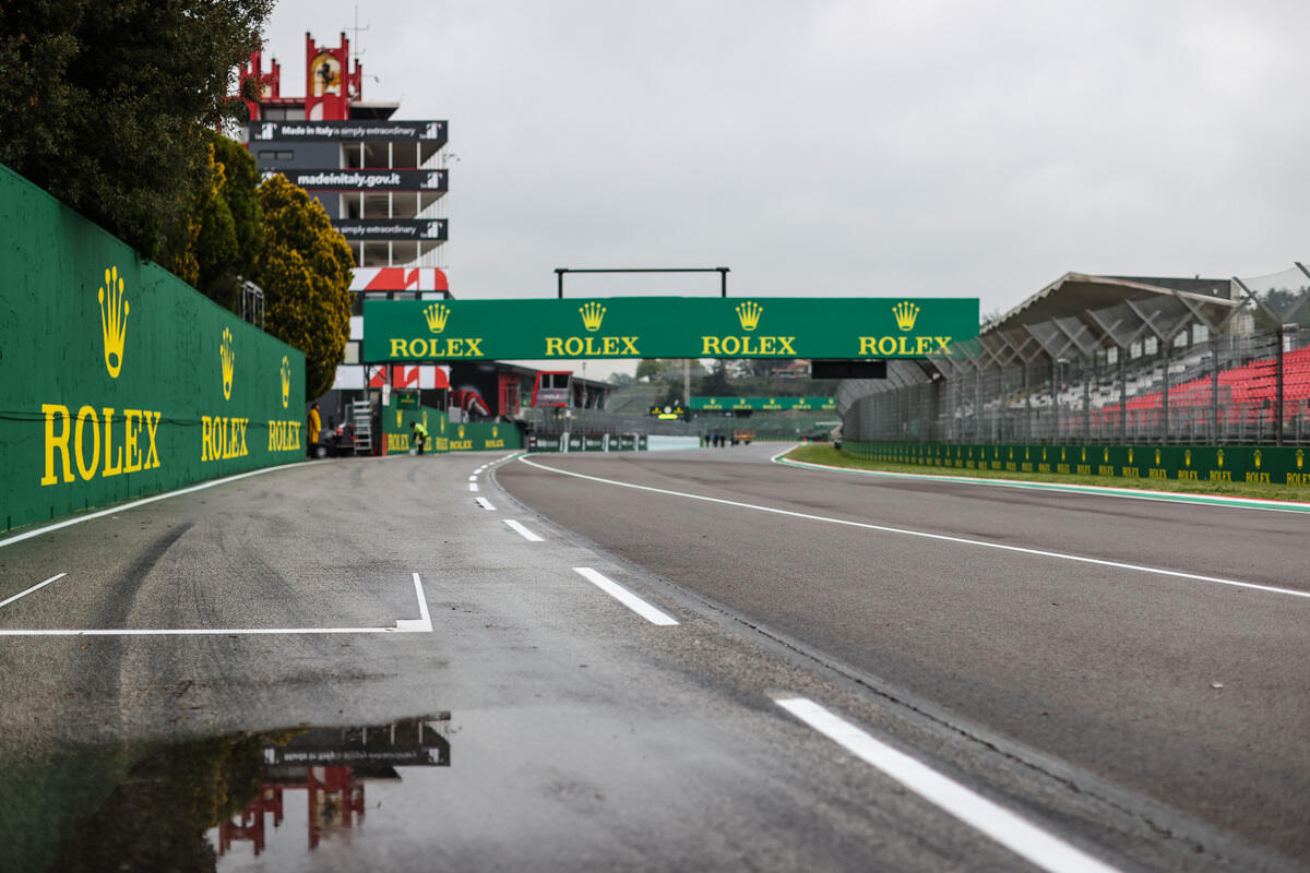 Imola alza il livello di difficoltà: aggiunta la ghiaia alla Gresini, meno asfalto in via di fuga