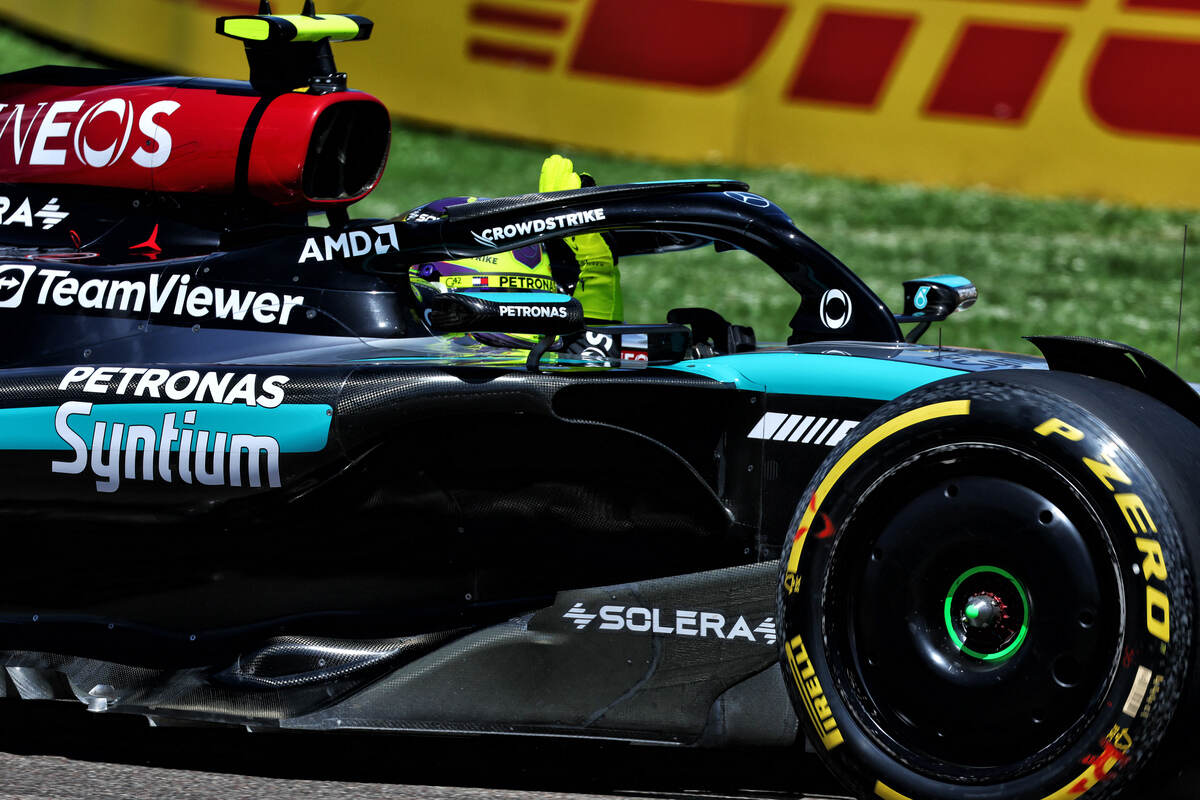 Hamilton: “Più vicini a McLaren e Ferrari rispetto alle prime gare di quest’anno”