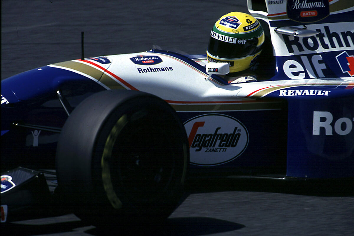 Ayrton Senna alla guida della Williams FW16
