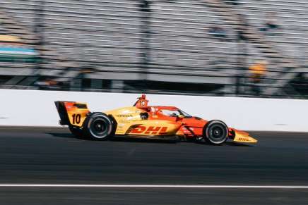 Alex Palou in pista sul circuito stradale di Indianapolis