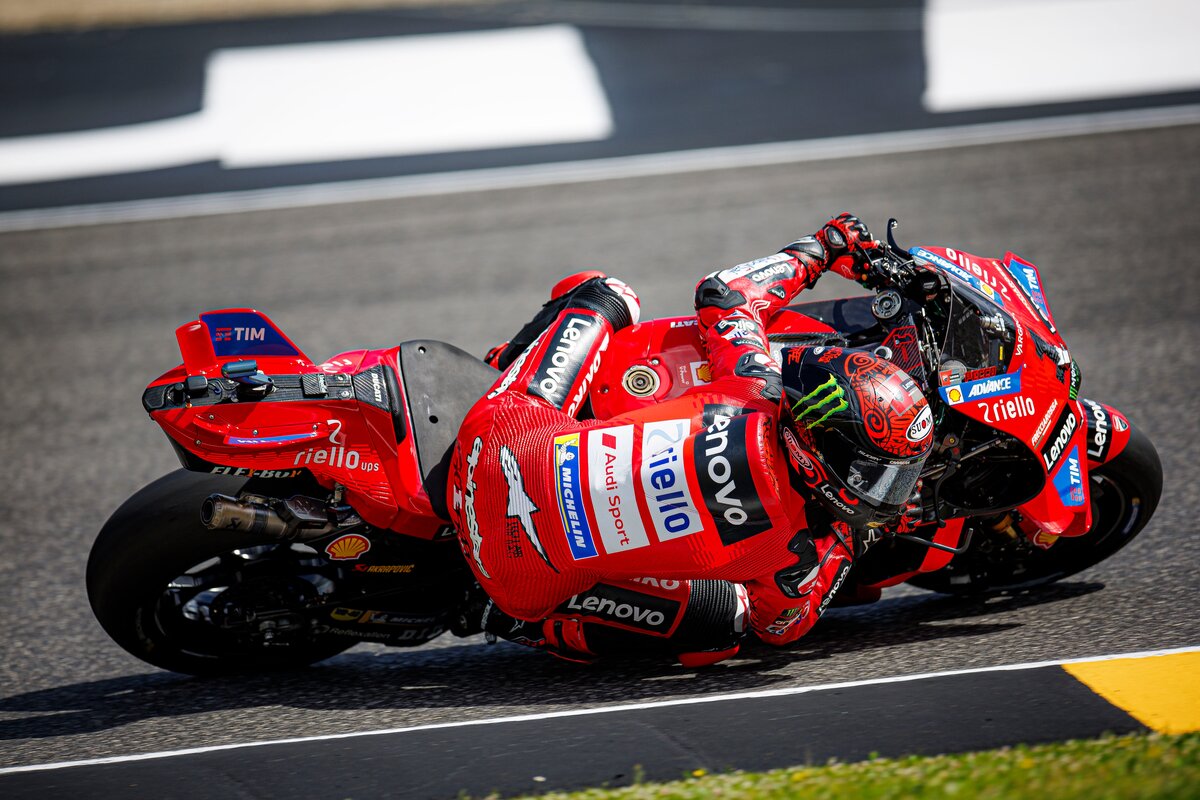 Pecco Bagnaia al Mugello durante la giornata di venerdì