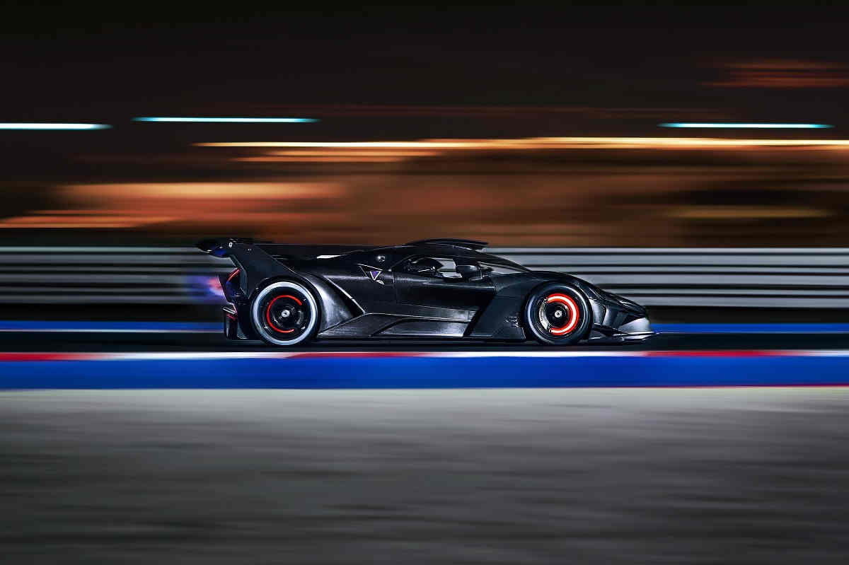 Nuova Bugatti, passione e follia