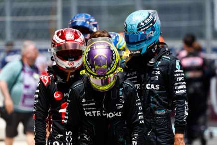 Hamilton e Russell rientrano ai box a piedi dopo la Sprint di Miami