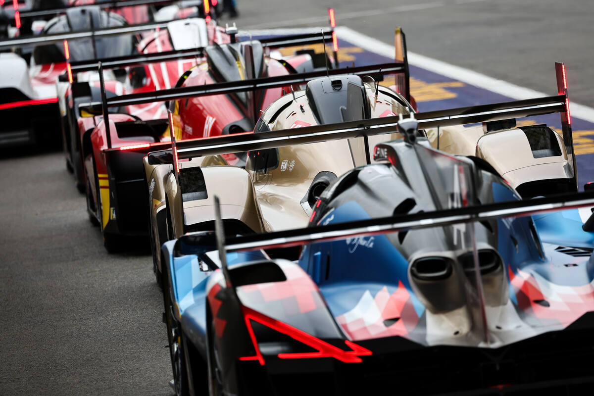 Hypercar in pit-lane a Spa