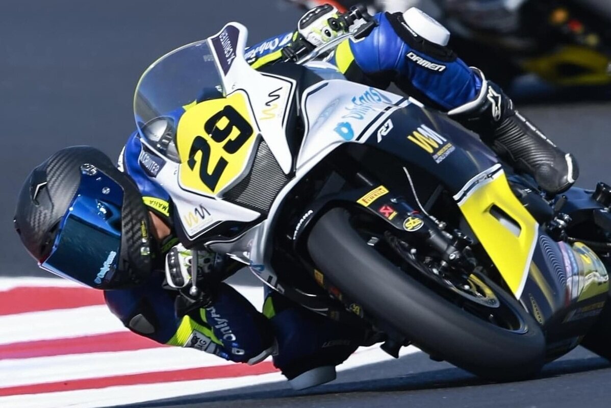 Mia Rusthen in pista durante le FP1 del WCR a Misano