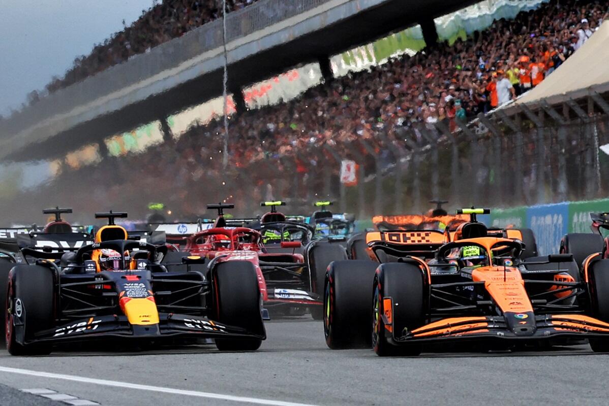 Ruota a ruota Verstappen-Norris al via a Barcellona