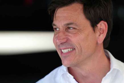 Toto Wolff della Mercedes nel paddock del Gran Premio di Imola