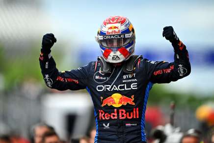 Verstappen vince in Canada