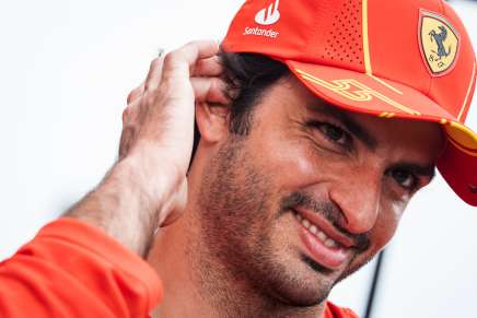 Carlos Sainz nel paddock a Montreal