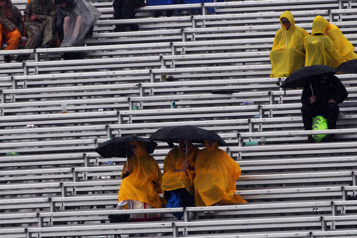 Tifosi sotto la pioggia a Montreal